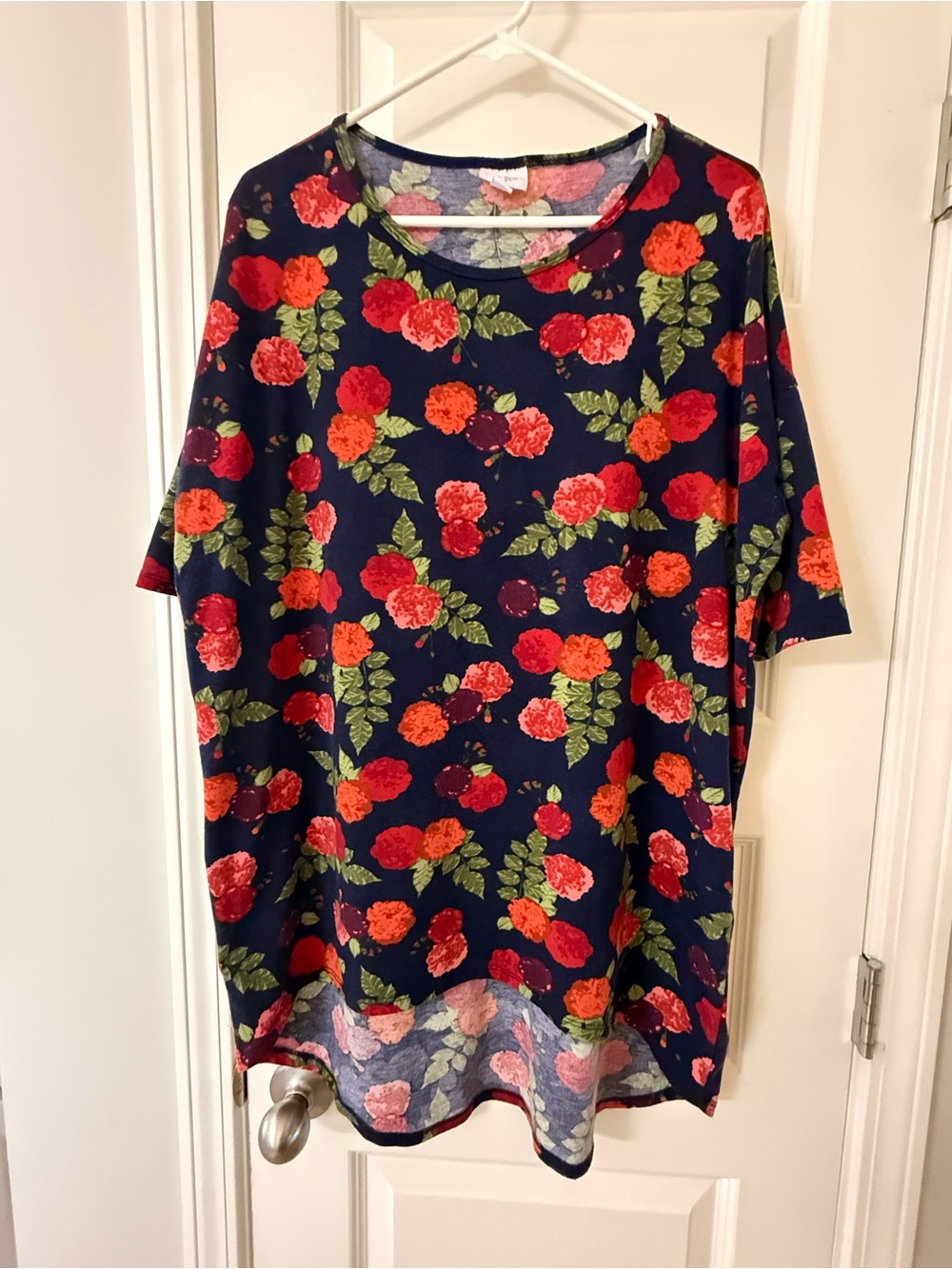LuLaRoe Irma Tunic Top Size Large Floral Print Women’s